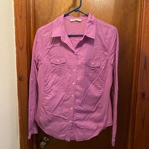EUC Old Navy lavender button-up shirt, size L